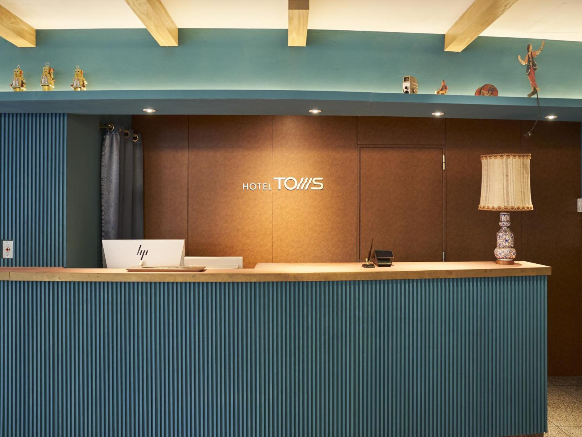 Hotel Toms Tokyo prefektur Exteriör bild